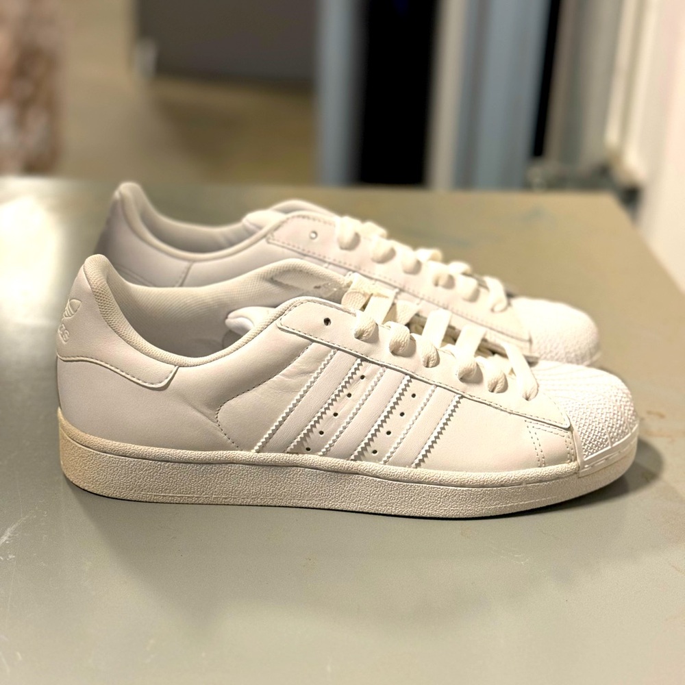 Adidas originals superstar II triple wht new in original box